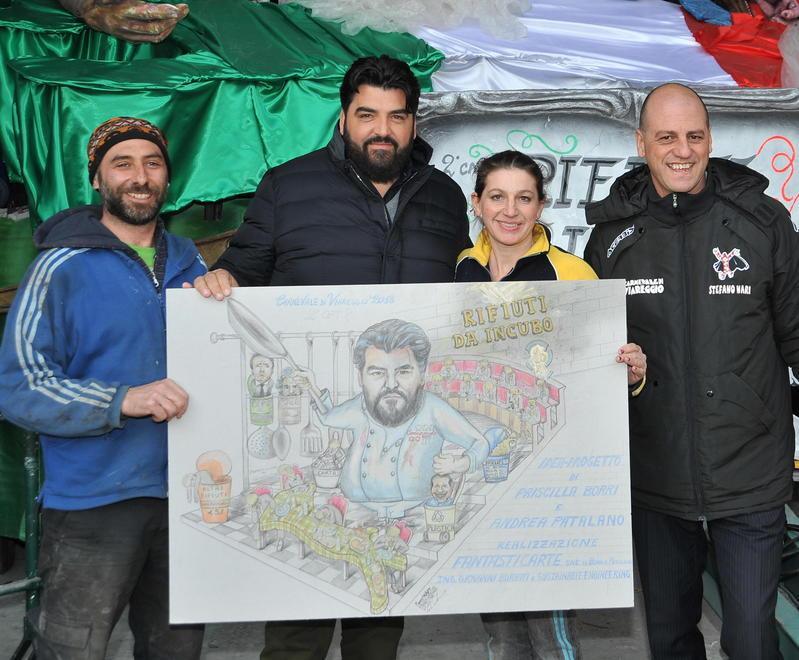 Cannavacciuolo visita il “suo” carro