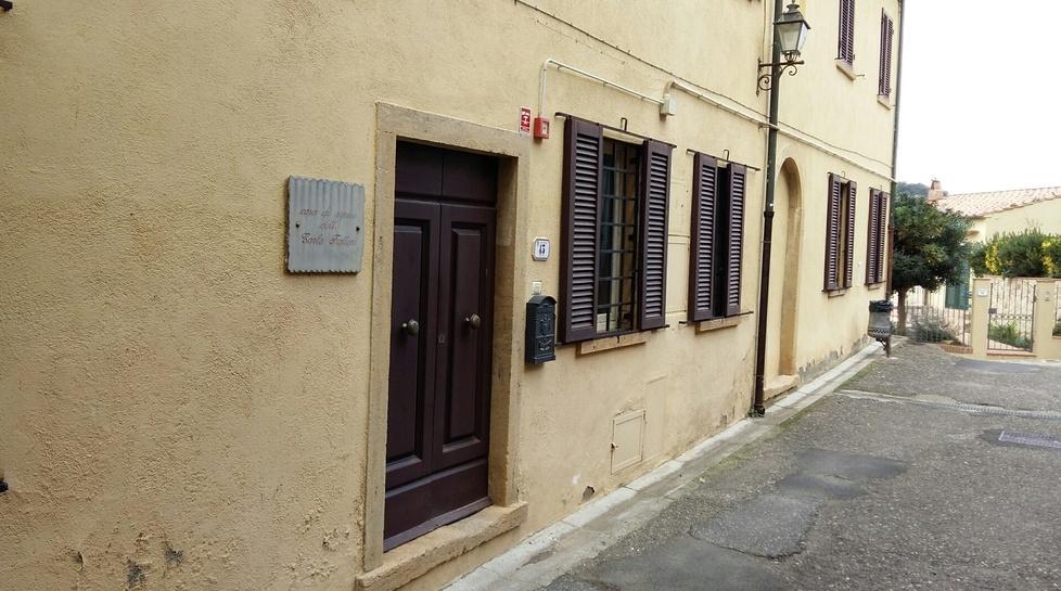 Su Casa Fattori il parroco replica al sindacato