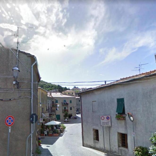 Prima un guasto alla rete, poi una bolla La frazione di Tirli è rimasta a secco 