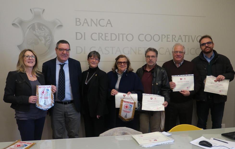 La Croce Rossa e il nuovo mezzo per disabili 