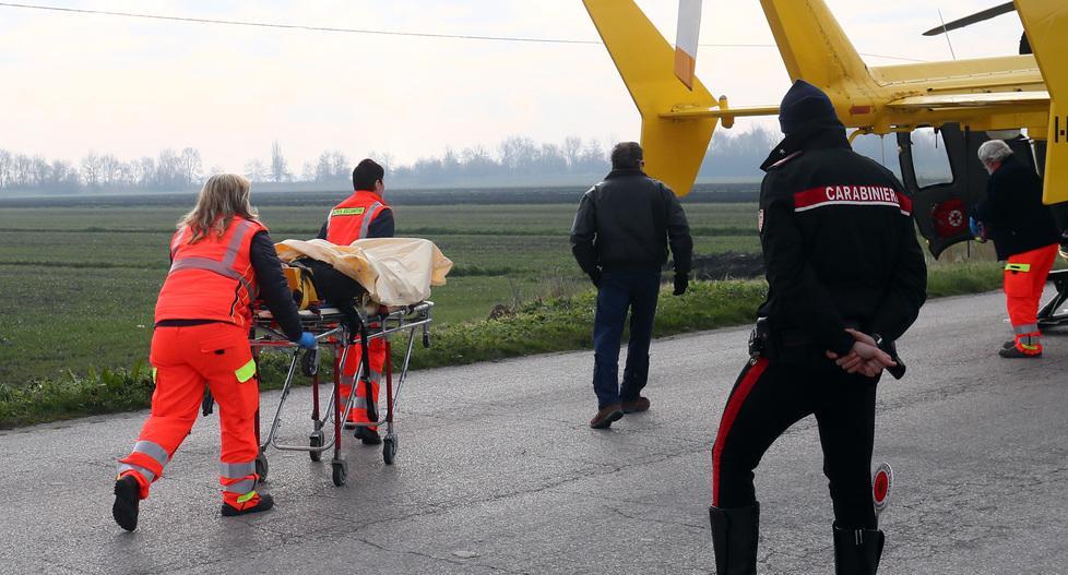 Operaio colpito all’addome mentre etichetta i fusti 