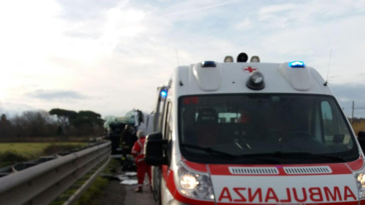 Un'ambulanza del 118