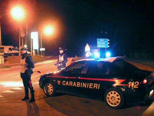 In fuga con le moto rubate, ladri costretti a mollare il bottino