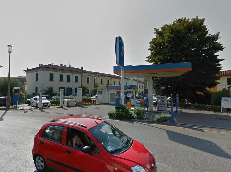Rapinato con un trincetto puntato alla gola 