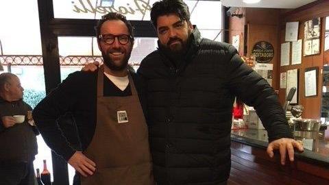 Lo chef Cannavacciuolo porta fortuna a un operaio