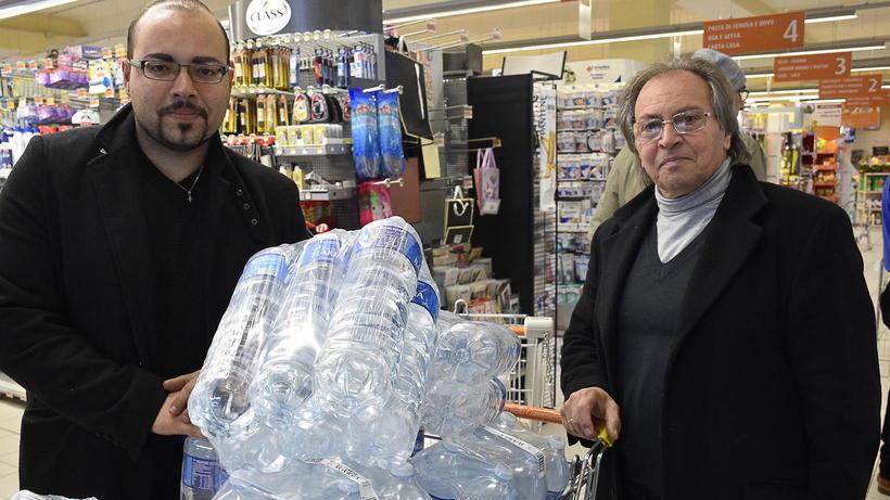 Emergenza acqua a Grosseto: è corsa alle scorte - Video