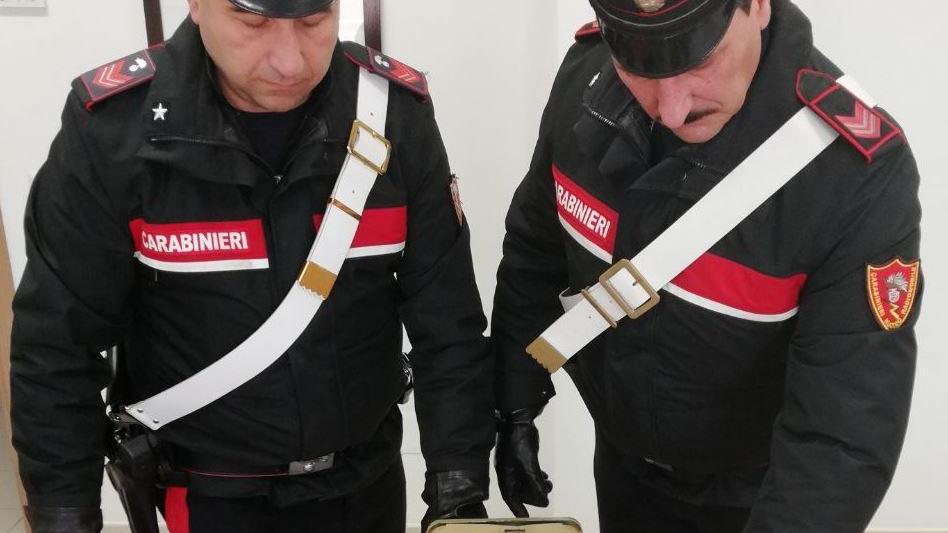 I carabinieri di Follonica con la refurtiva