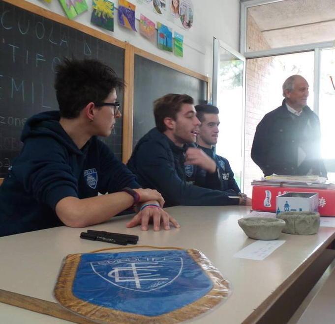 gli incontri della scuola del tifo