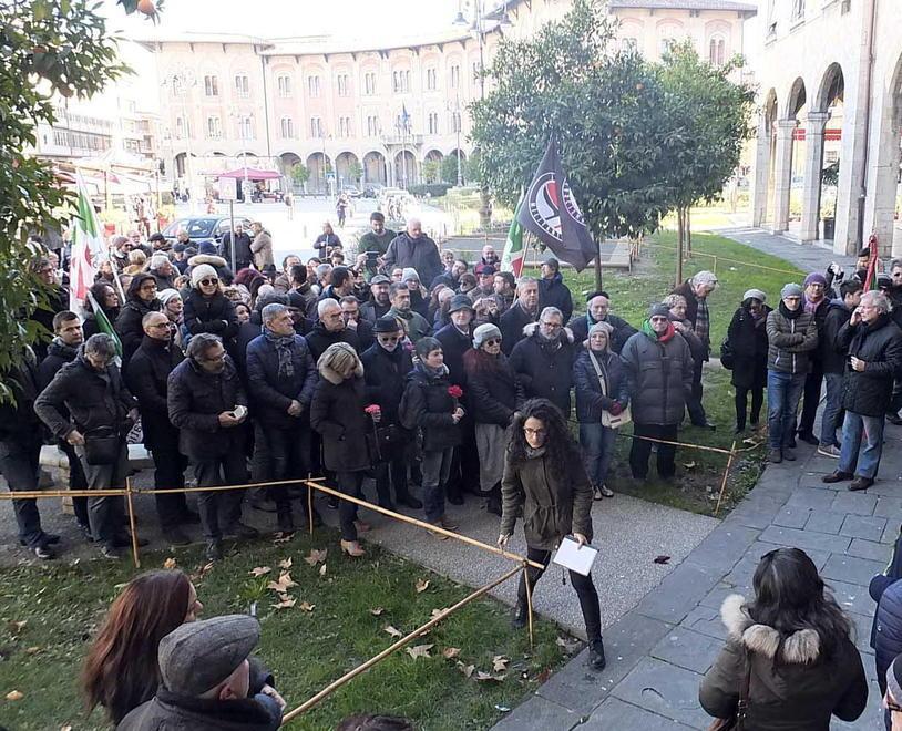 Un corteo in centro per gridare forte “Mai più fascismi” 