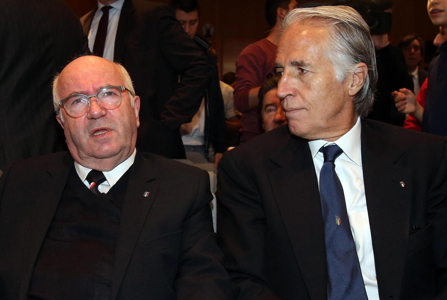 Resa dei conti nella Lega A Tavecchio prova a resistere 