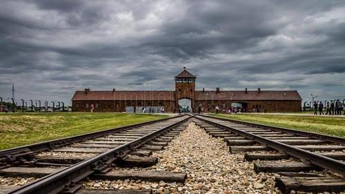 Quando l’Armata Rossa giunse ad Auschwitz