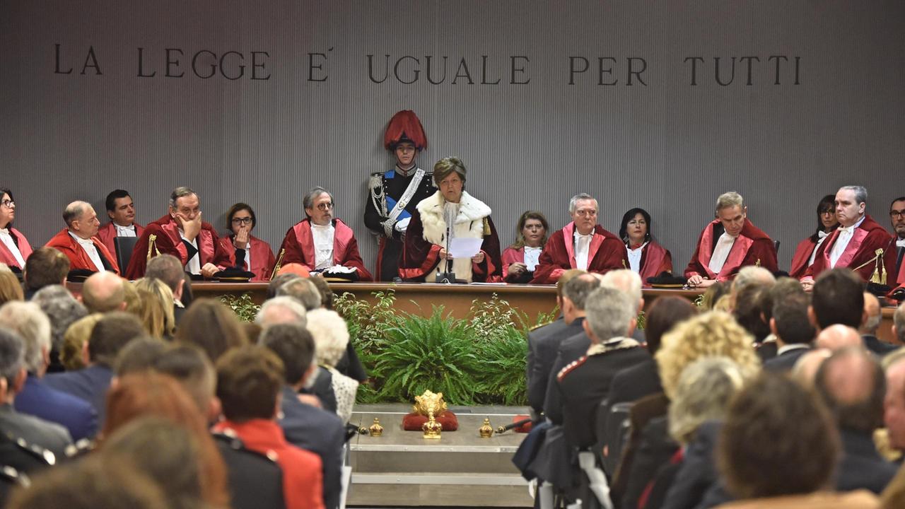 Apertura anno giudiziario: "In aumento i femminicidi, ben 17 casi"