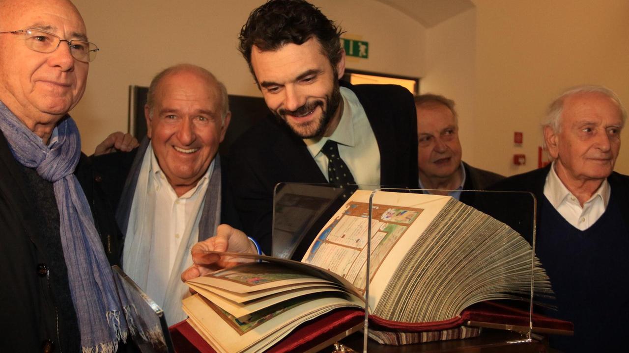 Donato prezioso breviario alla Biblioteca Lazzerini (foto Sproviero-Batavia)