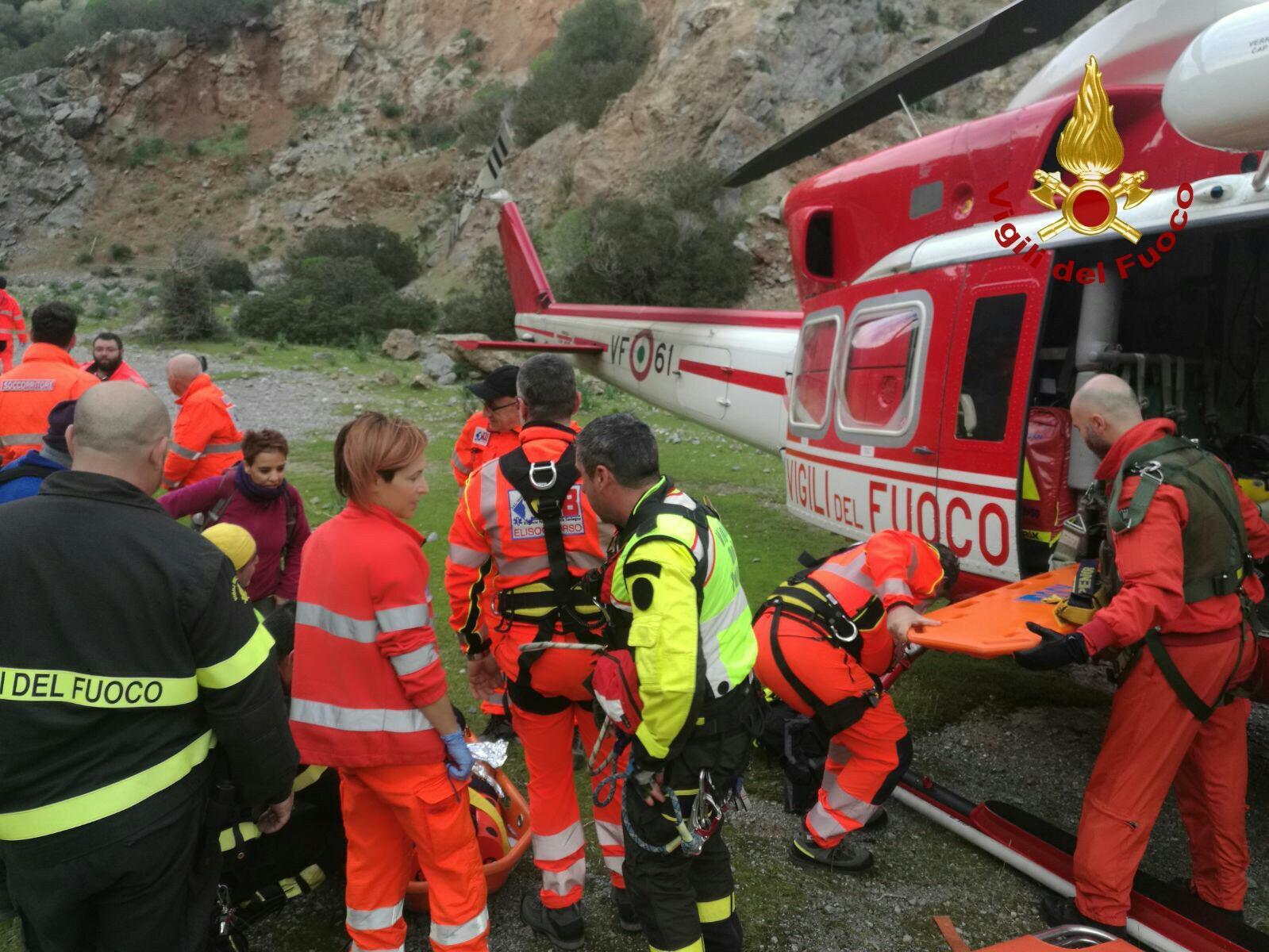 Precipita da una parete di roccia, ragazza gravemente ferita