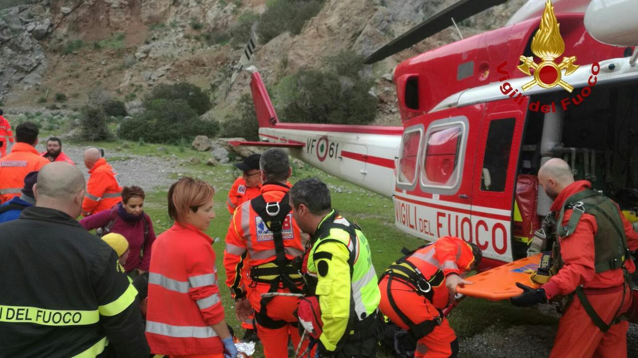Precipita da una parete di roccia, ragazza gravemente ferita