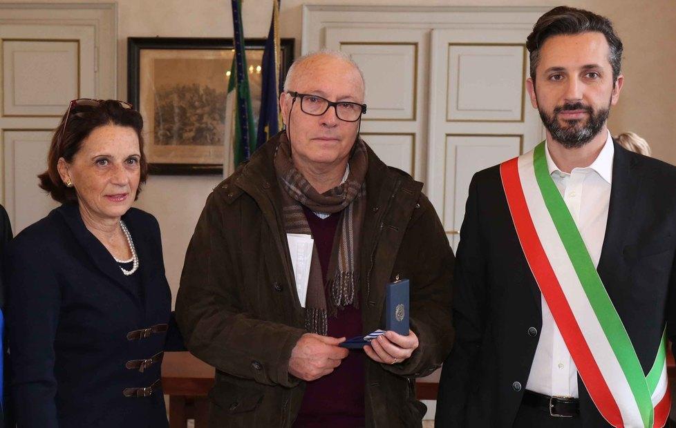 Medaglie al valore a Nodolini e Governari 