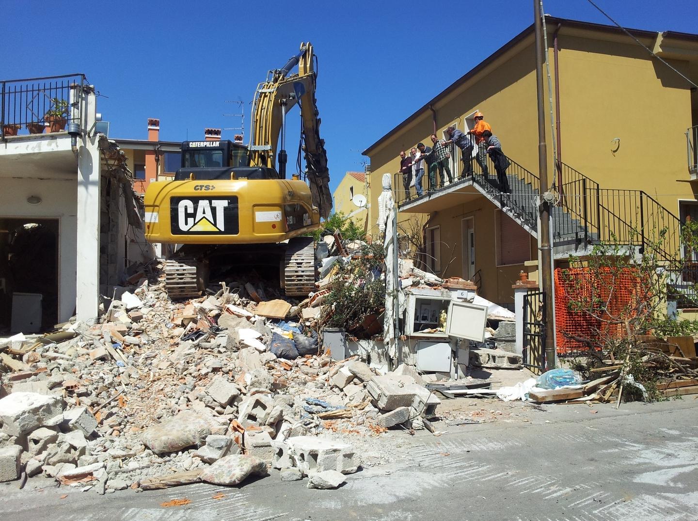 Morta nel crollo della casa, udienza dal gup 