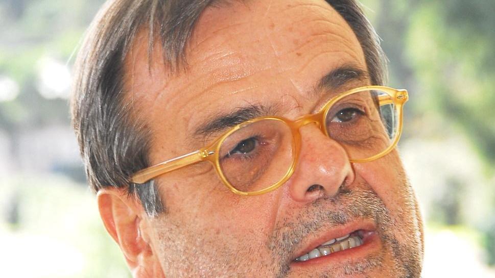 Quattro a giudizio per la strada crollata