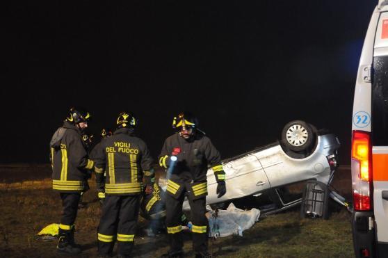 Fuori strada con l'auto, muore un 18enne di origini cagliaritane