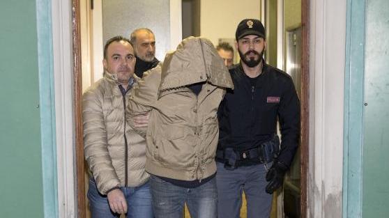 L'arresto di uno dei due uomini accusati di rapina e tentato omicidio