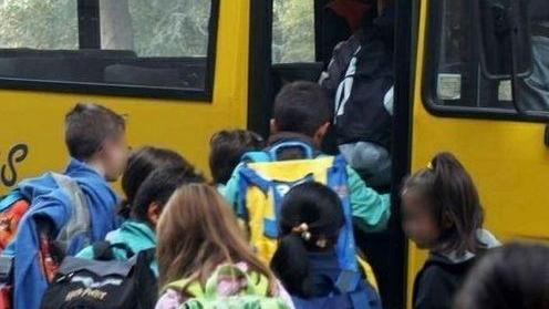 Finalmente lo scuolabus, ma a pagamento