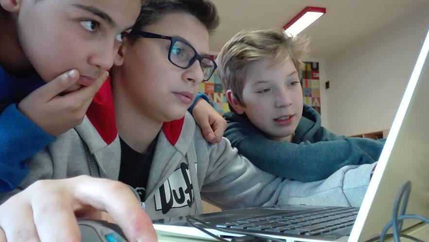 Modena, cerchi la scuola giusta? Su Youtube ti aiutano i simpatici Neuroni Vaganti