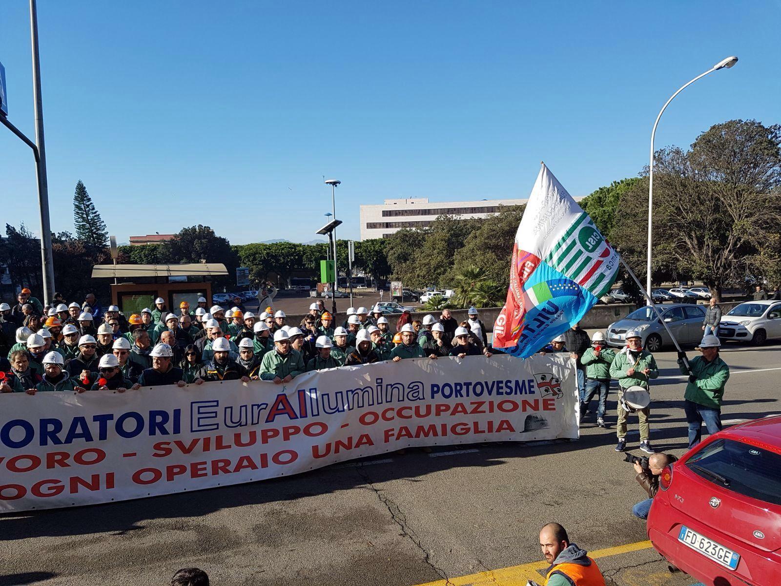Eurallumina, sit in rumoroso per sbloccare il rilancio della fabbrica