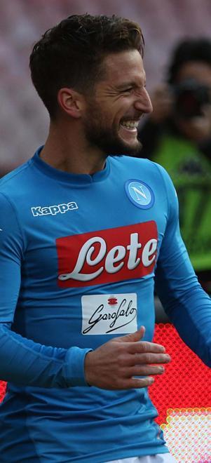 Il Napoli centra la rimonta e si riprende la vetta 