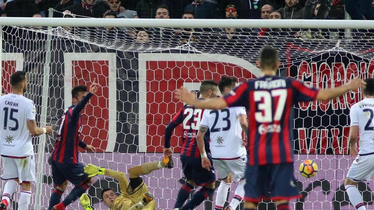 Cagliari, punto pesante a Crotone