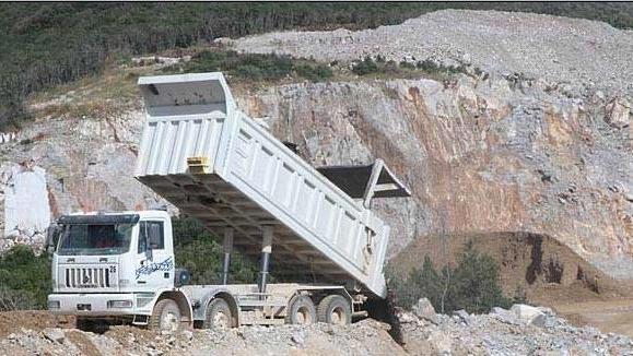 Il Comitato: «Le cave frenano lo sviluppo»