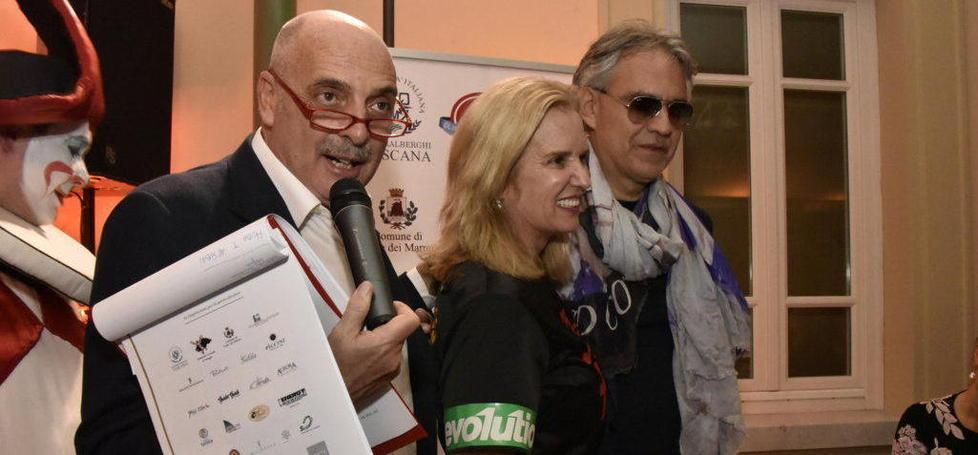 Anche Bocelli e Kennedy alla cena del cuore 