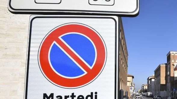 Pulizia strade, si cambia Occhio ai divieti di sosta
