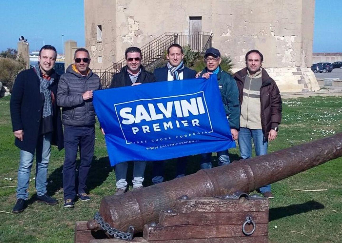 Nasce il gruppo Lega-Noi con Salvini