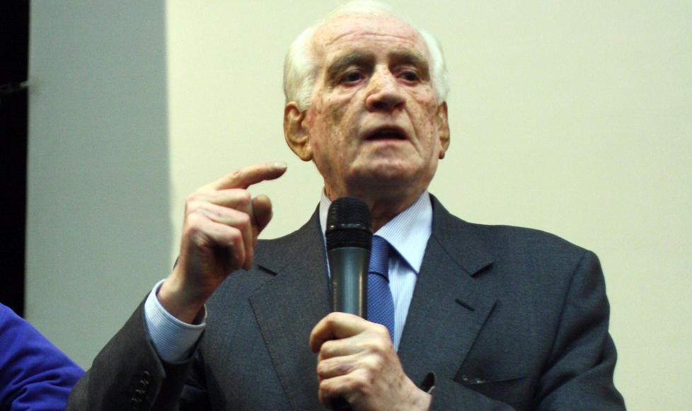 Costituzione, Siconolfi ancora presidente 