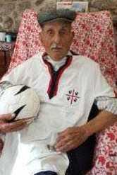 Busachi saluta il centenario Poesia e il Cagliari i suoi amori