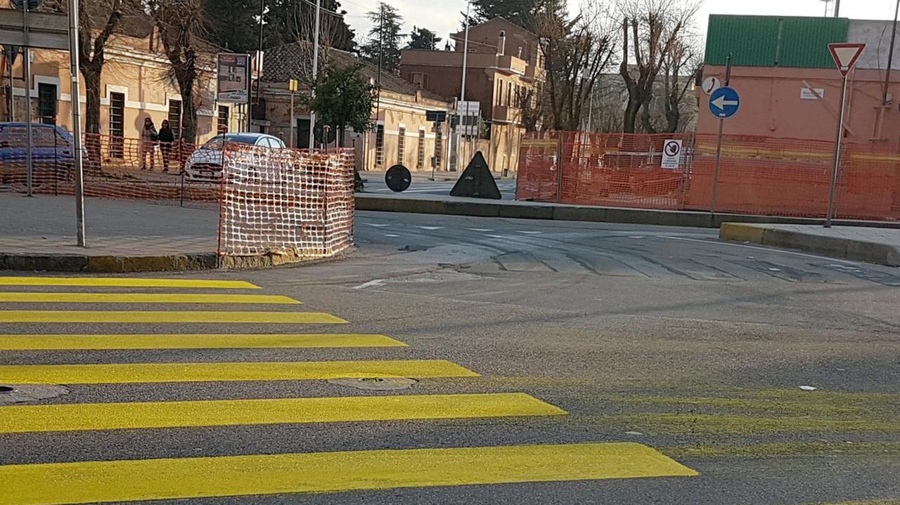 Nuova rotatoria in città: «Progetto già superato»