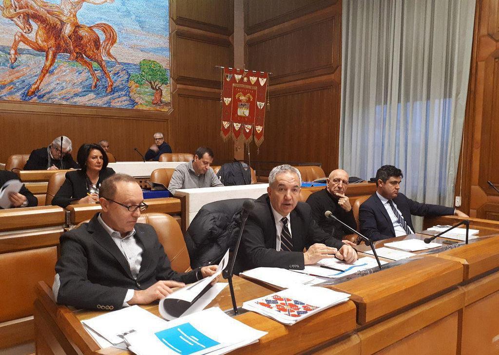 Area vasta, ecco i primi 11 milioni 