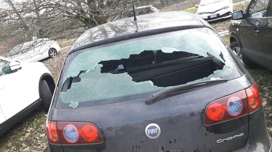 Gattatico: mentre i podisti corrono ladri travestiti da altleti saccheggiano le loro auto