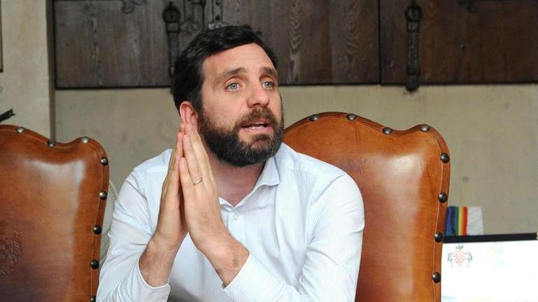 «Un patto con le banche per salvare i creditori»