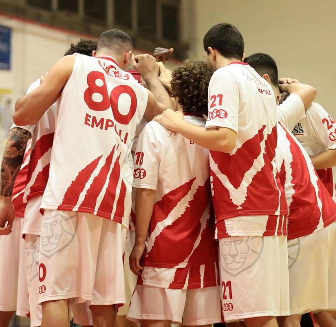 Use troppo brutta per essere vera E il coach si scusa 