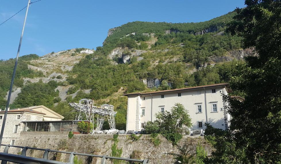 No alle nuove escavazioni sopra il Palazzo Mediceo 