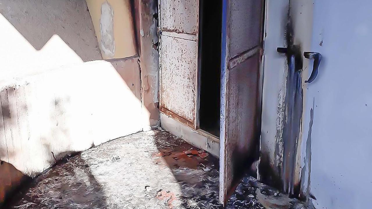 Incendio innescato da una sigaretta