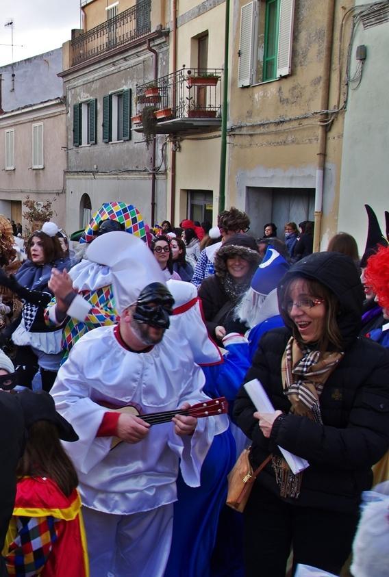 Osilo si prepara al Carnevale e detta le regole per i carri