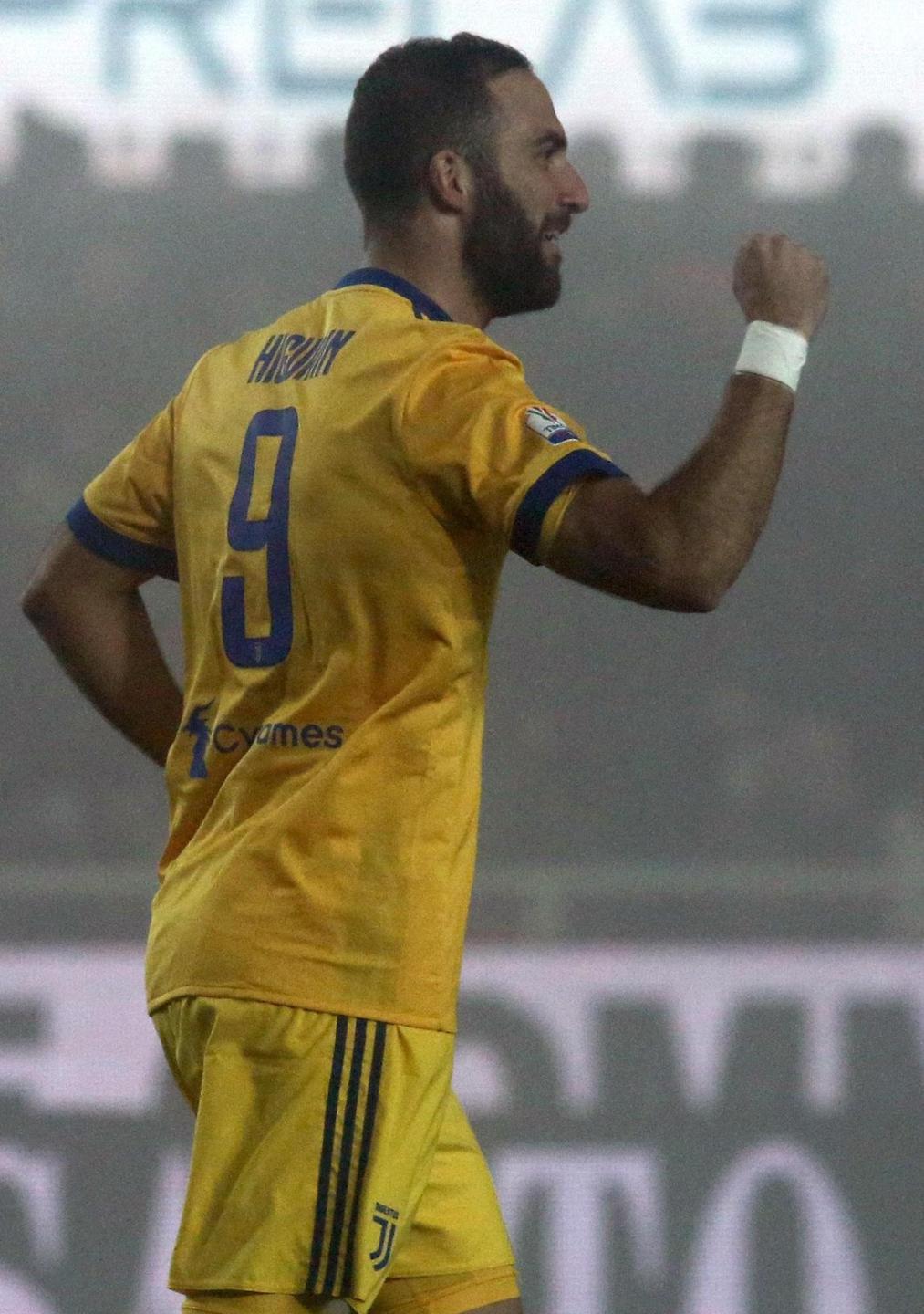 La Juventus ipoteca la finale di Coppa Higuain non perdona 