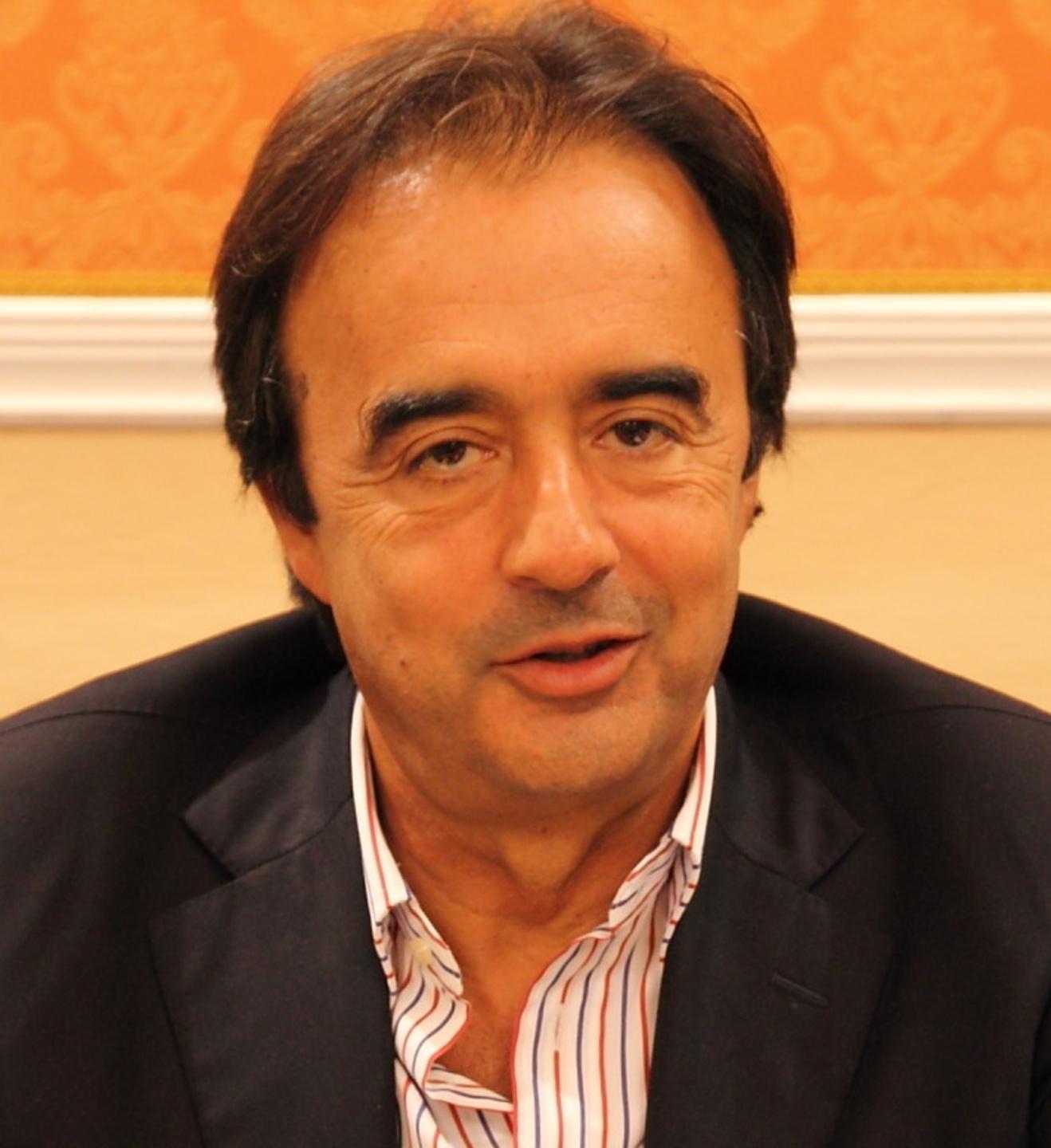 Nomi depennati e simboli spariti all’ultimo 