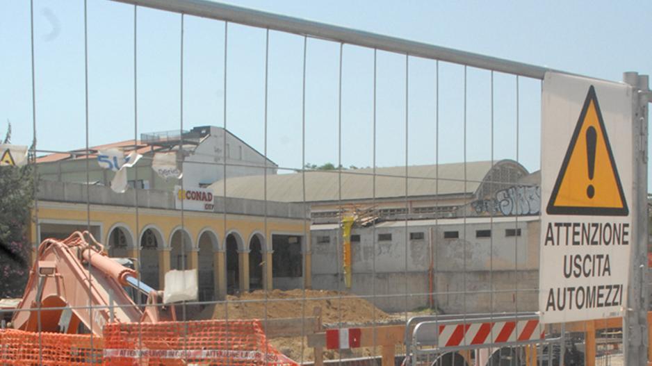 Mercato civico lavori bloccati da sette mesi