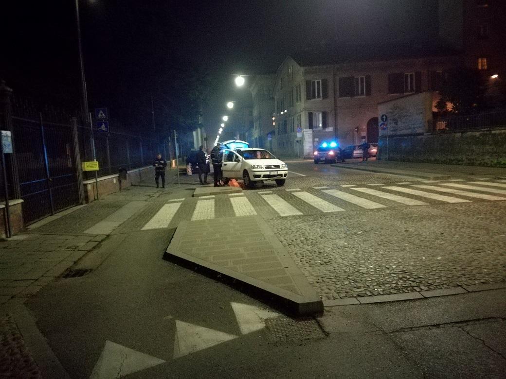 L'auto che ha travolto il fittone