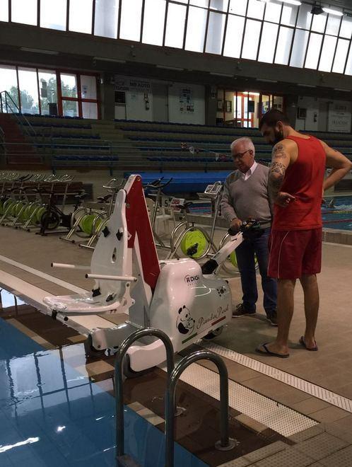 Addio alle barriere in piscina 