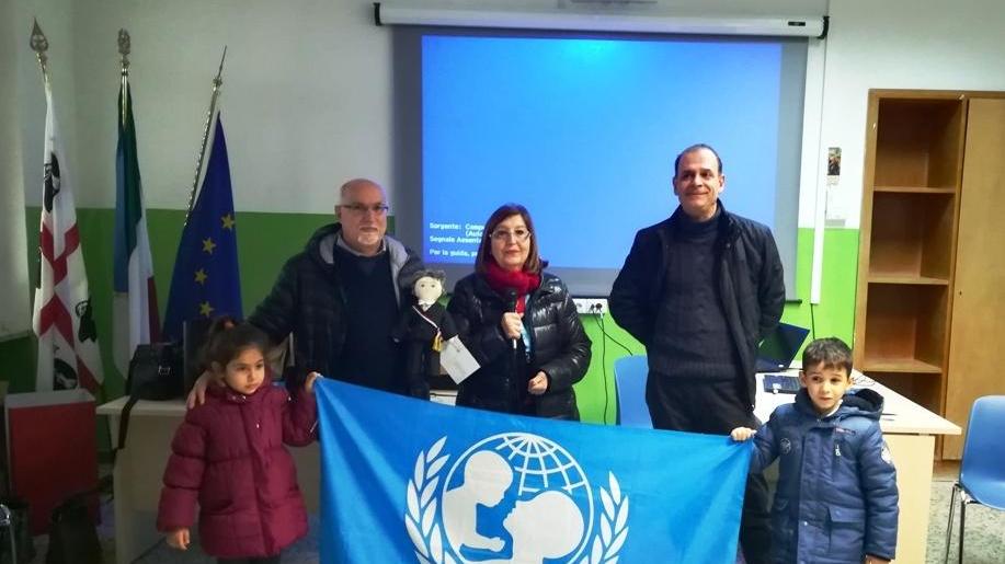 La generosità dei bambini premiata con la pigotta Unicef