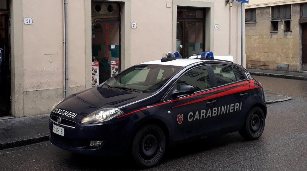Igiene insufficiente Chiuso un kebab vicino al Duomo